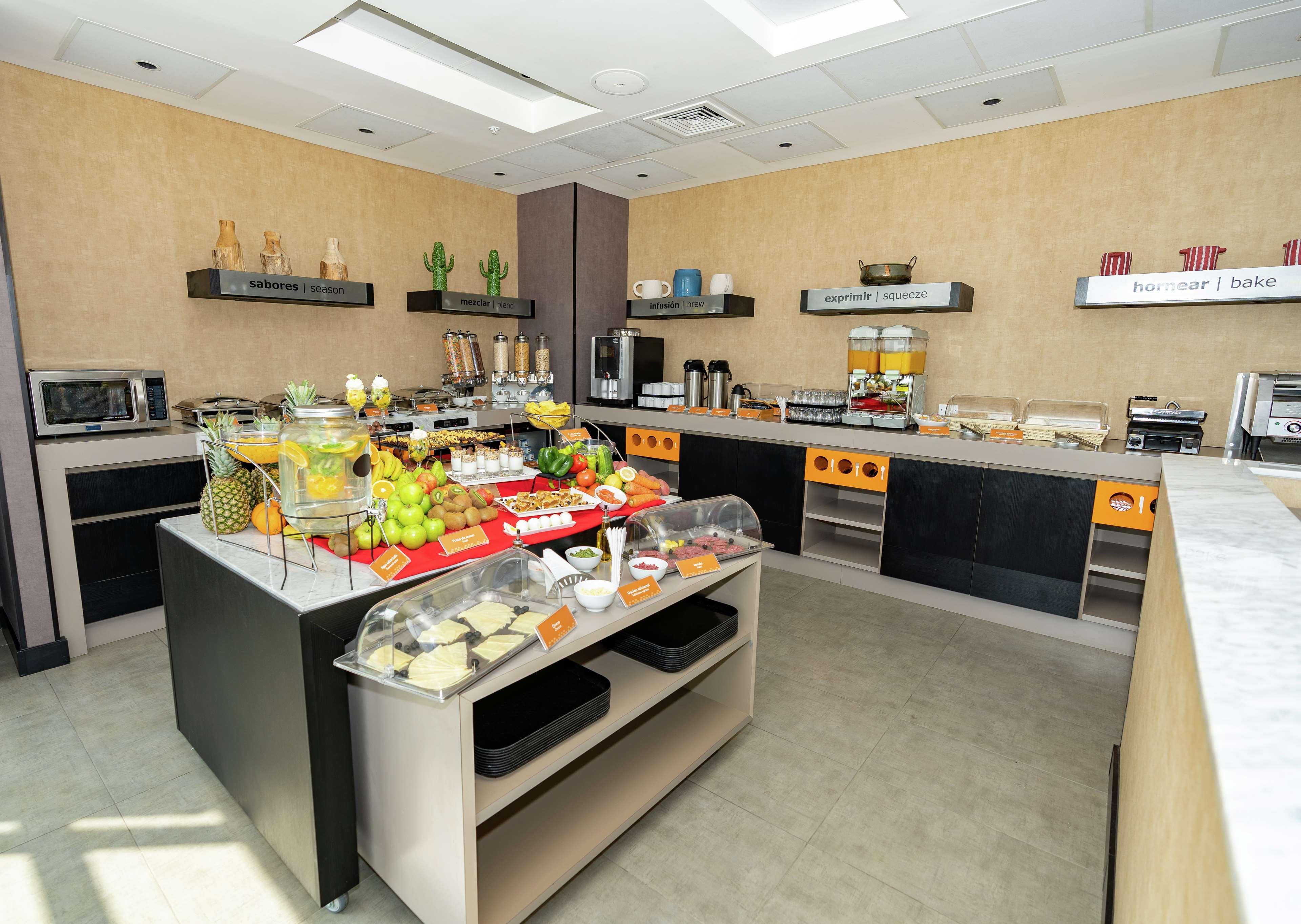 Hampton By Hilton Antofagasta Hotel Bagian luar foto